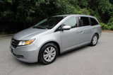 Used 2017 Honda Odyssey SE image 2