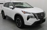 Used 2024 Nissan Rogue SV image 4