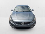Used 2017 Volvo S60 T5 Inscription image 2