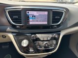 Used 2022 Chrysler Voyager LX image 2