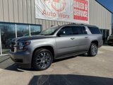Used 2019 Chevrolet Suburban LT image 2