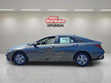New 2025 Hyundai Elantra SE image 4
