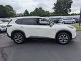 Used 2021 Nissan Rogue SV w/ Premium Package image 3