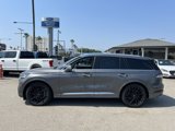 Used 2021 Lincoln Aviator Reserve image 3