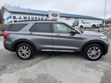 Used 2022 Ford Explorer XLT w/ Equipment Group 202A image 2