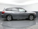 Used 2020 Nissan Pathfinder S image 3