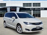 Used 2017 Chrysler Pacifica Touring-L Plus image 1