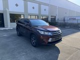 Used 2019 Toyota Highlander LE image 3