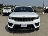 New 2024 Jeep Grand Cherokee Laredo w/ Luxury Tech Group I image 2