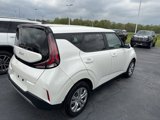 Used 2023 Kia Soul LX image 4