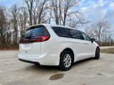 New 2025 Chrysler Pacifica Select image 6