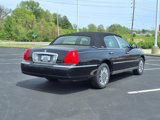 Used 2008 Lincoln Town Car Signature Limited image 3