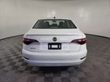 Used 2021 Volkswagen Jetta SE w/ SE Cold Weather Package image 4