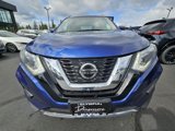 Used 2018 Nissan Rogue SV image 3