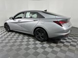 Used 2022 Hyundai Elantra SEL image 5
