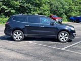 Used 2017 Chevrolet Traverse LT w/ Style and Technology Package image 2