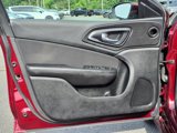 Used 2015 Chrysler 200 Limited w/ Convenience Group image 4