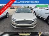 Used 2017 Ford Fusion SE image 2