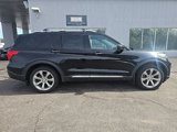 Used 2020 Ford Explorer Platinum w/ Premium Technology Package image 2