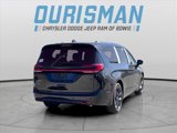 New 2025 Chrysler Pacifica Limited image 3