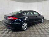 Used 2019 Ford Fusion SE image 3