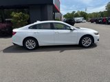 Used 2023 Chevrolet Malibu LT image 2