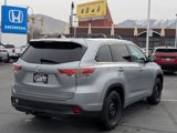 Used 2016 Toyota Highlander XLE image 3