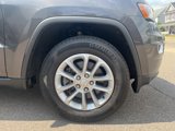 Used 2021 Jeep Grand Cherokee Laredo image 5