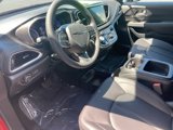 New 2025 Chrysler Pacifica Select image 5