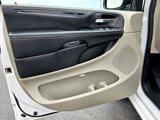 Used 2019 Dodge Grand Caravan SXT image 4