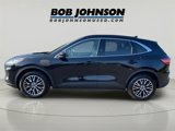 Used 2022 Ford Escape Titanium w/ Class II Trailer Tow Package image 4