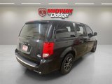 Used 2017 Dodge Grand Caravan GT image 4