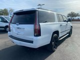 Used 2017 Cadillac Escalade ESV Luxury image 6