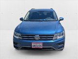 Used 2019 Volkswagen Tiguan SE w/ Panoramic Sunroof Package image 2