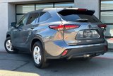 Used 2024 Toyota Highlander LE image 3