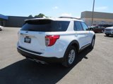 Certified 2022 Ford Explorer XLT w/ Equipment Group 202A image 5