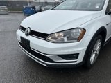 Used 2017 Volkswagen Golf Alltrack S image 4