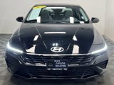 Used 2025 Hyundai Elantra Limited image 2