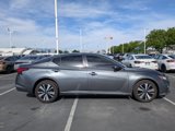 Used 2022 Nissan Altima 2.5 SV w/ SV Premium Package image 2