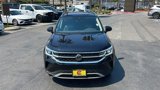Used 2022 Volkswagen Taos SEL w/ Panoramic Sunroof Package image 2