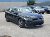 New 2025 Volkswagen Jetta SE image 4