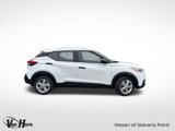 Used 2019 Nissan Kicks S image 2