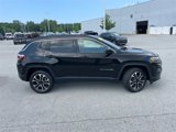 Used 2022 Jeep Compass Limited image 2