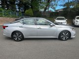 Used 2022 Nissan Altima 2.5 SV w/ SV Premium Package image 4