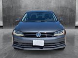 Used 2017 Volkswagen Jetta SE image 2