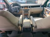 Used 2016 Land Rover LR4 HSE image 2