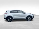 Used 2022 Kia Sportage LX image 2