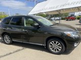 Used 2015 Nissan Pathfinder SV w/ Cargo Package image 3