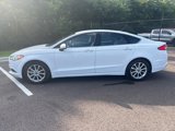 Used 2017 Ford Fusion SE w/ Fusion SE Technology Package image 2