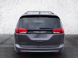 Used 2020 Chrysler Pacifica Touring-L image 6